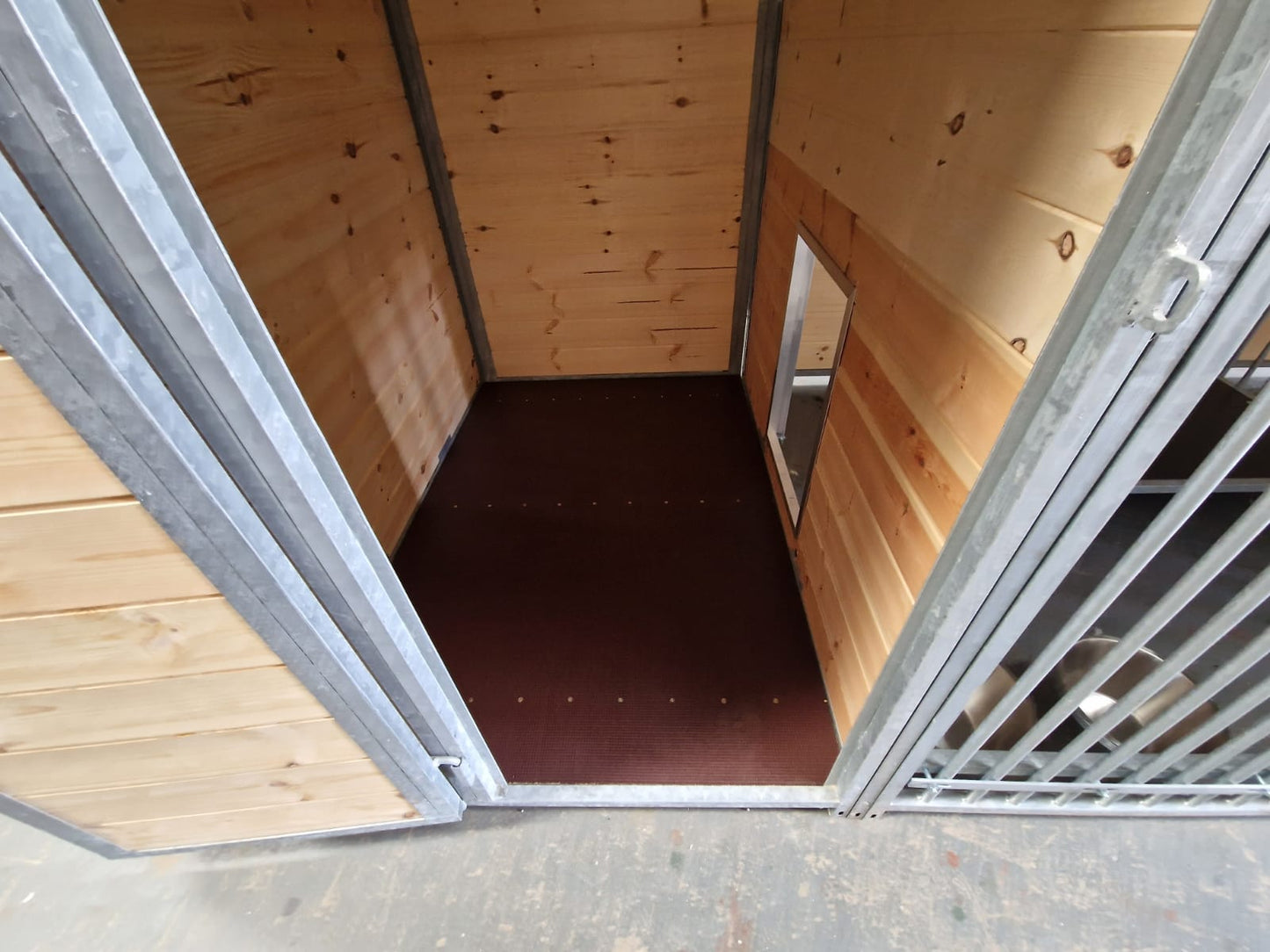 Complete Dog Kennel with Run - 2m x 2m x 1.84 Tall
