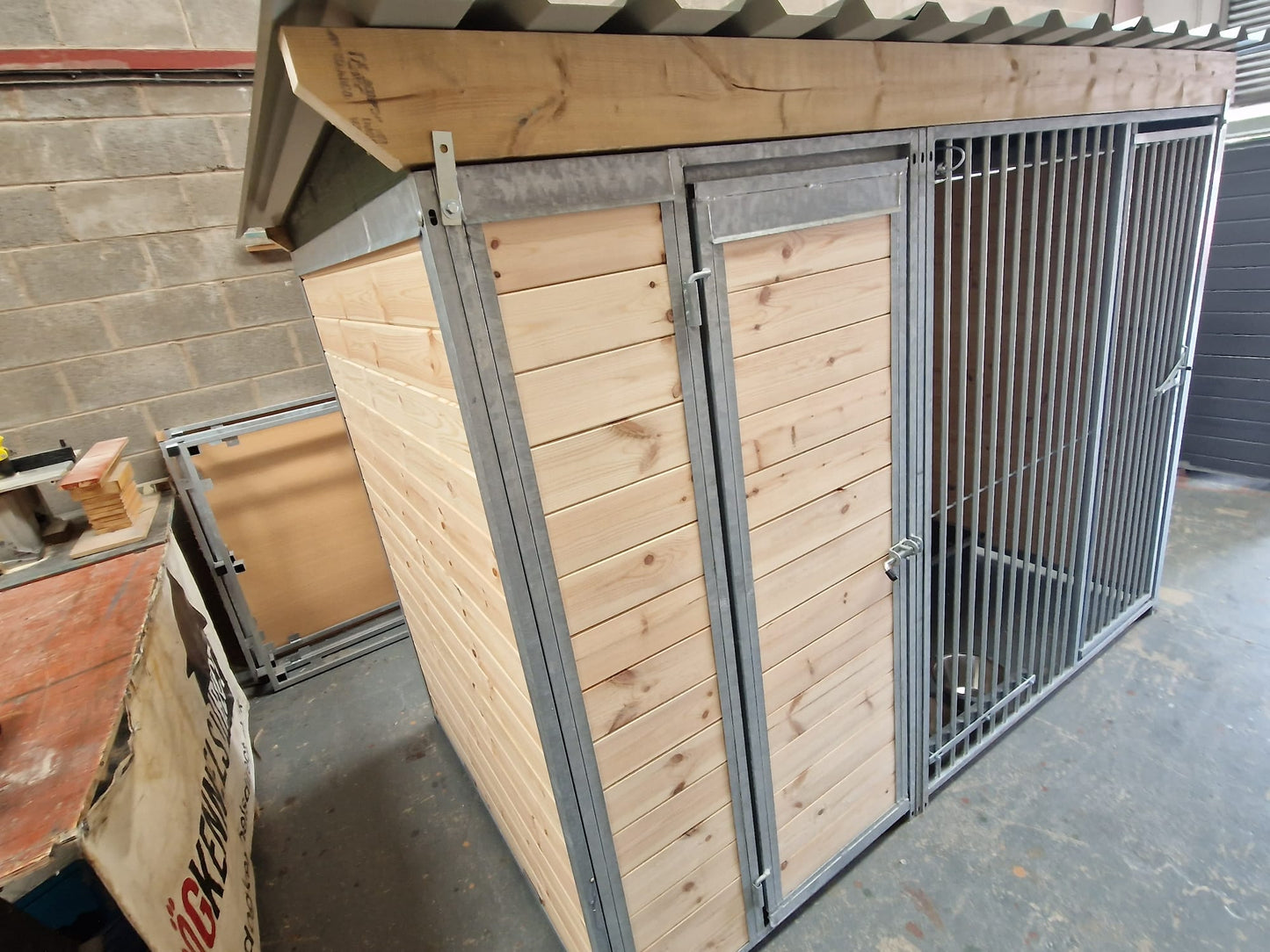 Complete Dog Kennel with Run - 2m x 2m x 1.84 Tall
