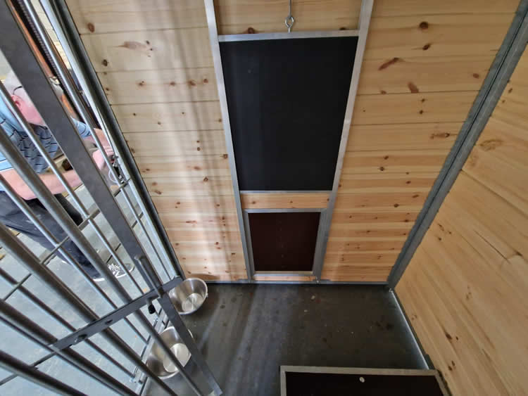 Double Dog Kennel
