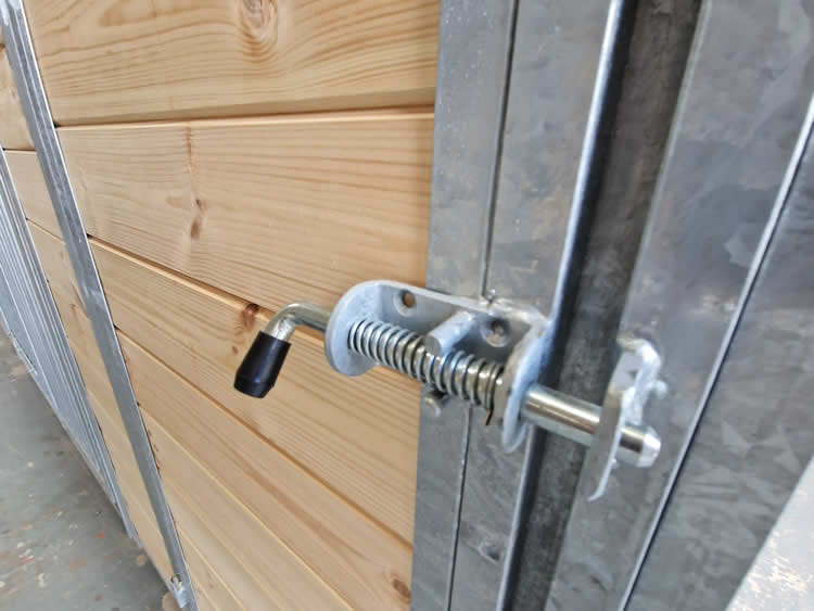 Double Dog Kennel