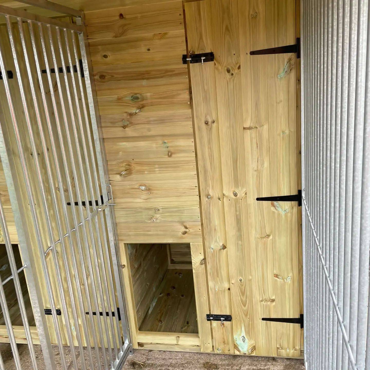 Four Bay Kennel - 16ft x 12ft