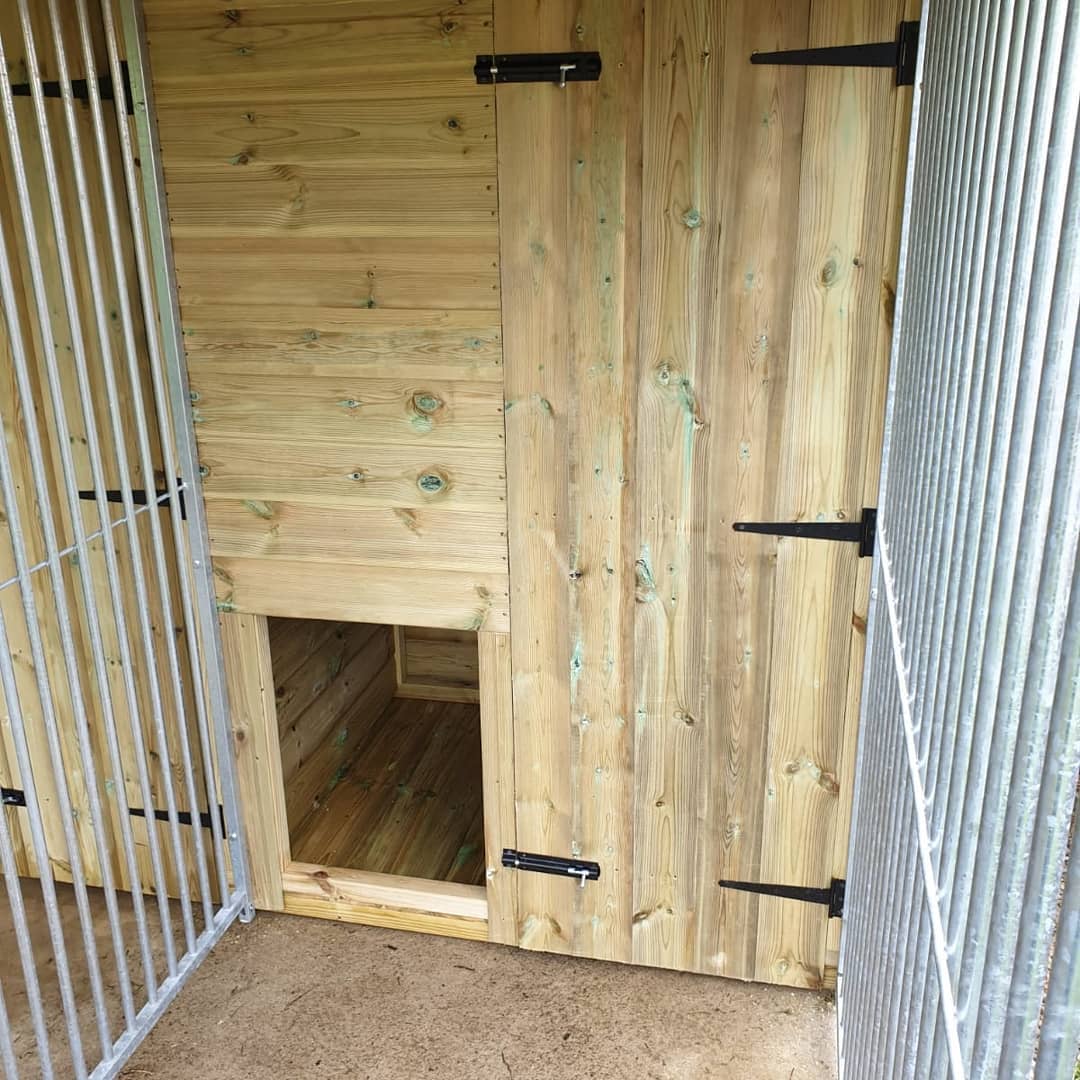 Duo Dog Kennel - 6.5ft x 10ft