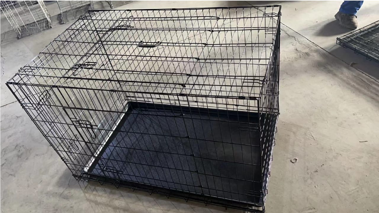 Small Dog Crate - 61 x 42.5 x 49 cm